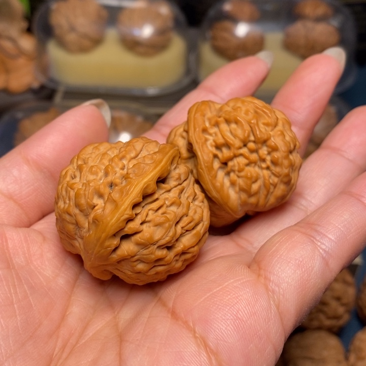 【闪购商品】文玩核桃把件莲花