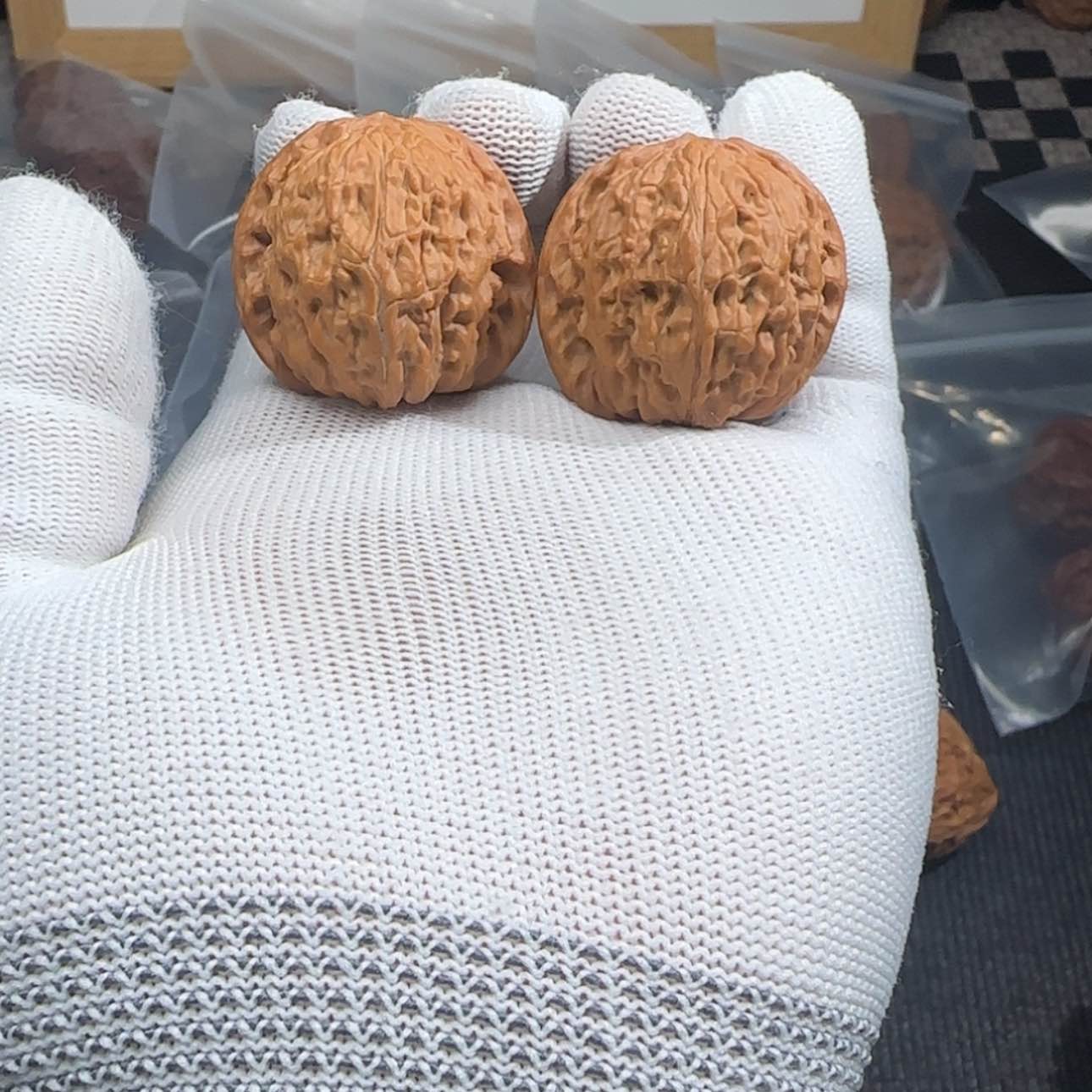 【闪购商品】文玩核桃把件正磨