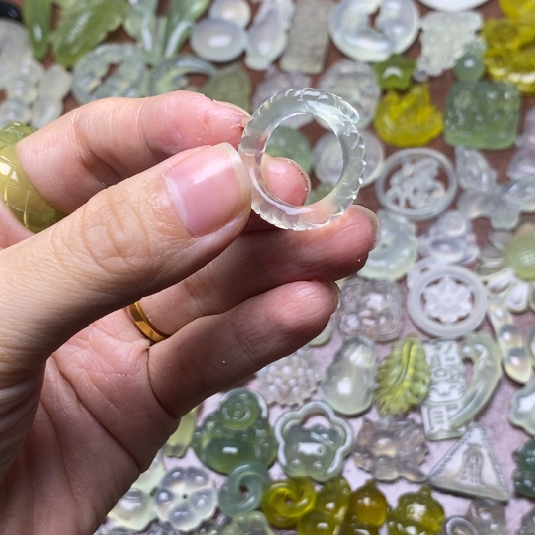 蛇纹石玉合金项链