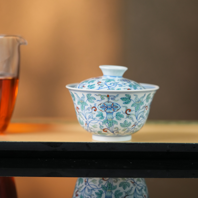 致远山房斗彩牵牛花盖碗