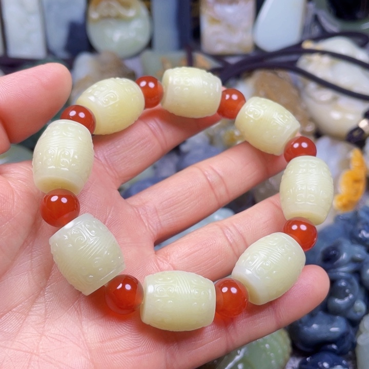 和田玉挂件未镶嵌