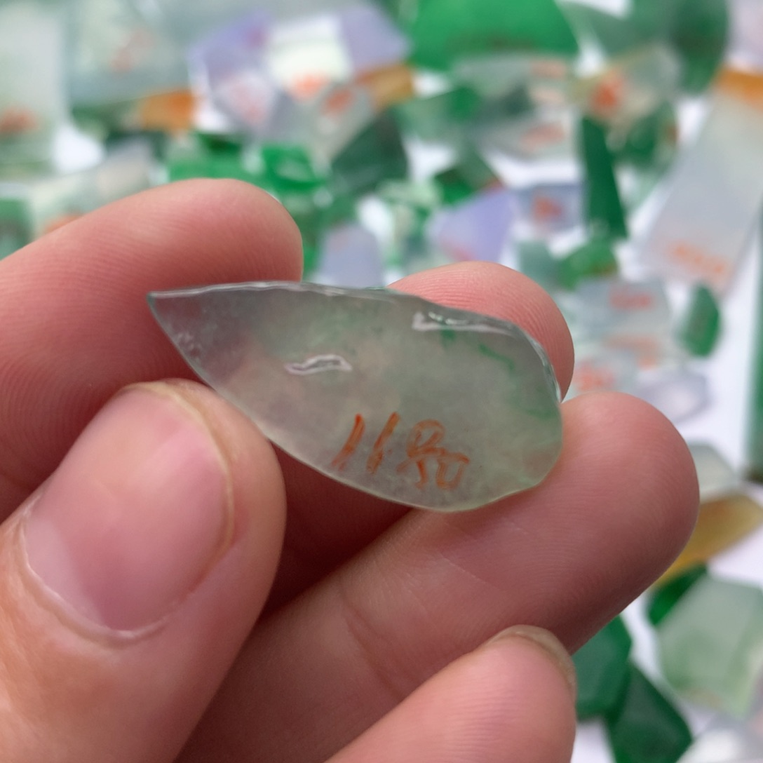 定制翡翠未镶嵌天然缅甸翡翠吊坠挂件