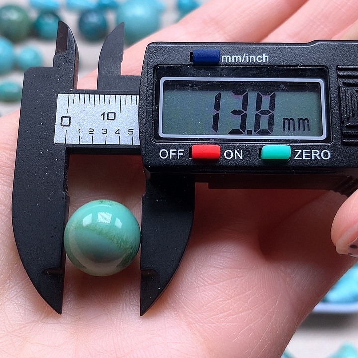 绿松石颈饰未镶嵌