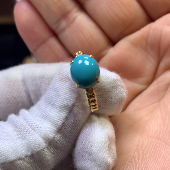 绿松石18K金镶嵌戒指