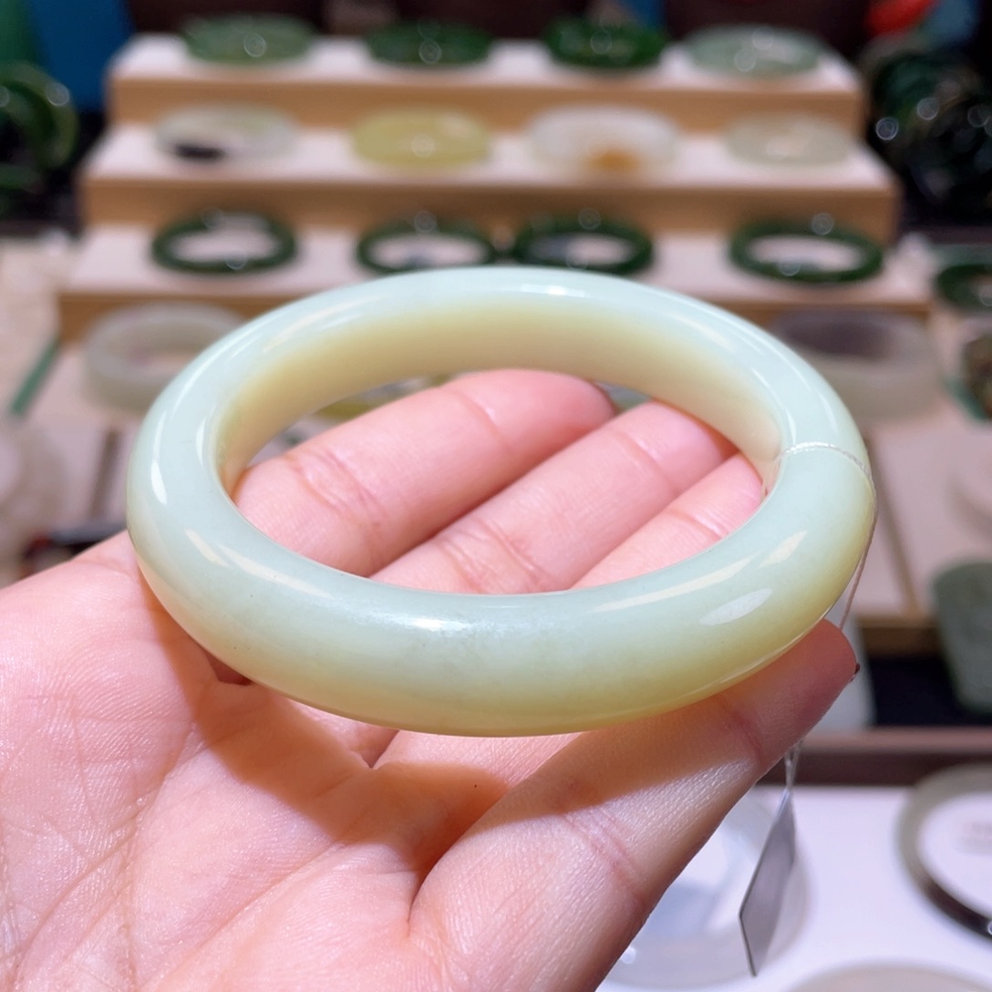 和田玉高品黄口手镯54、55未镶嵌