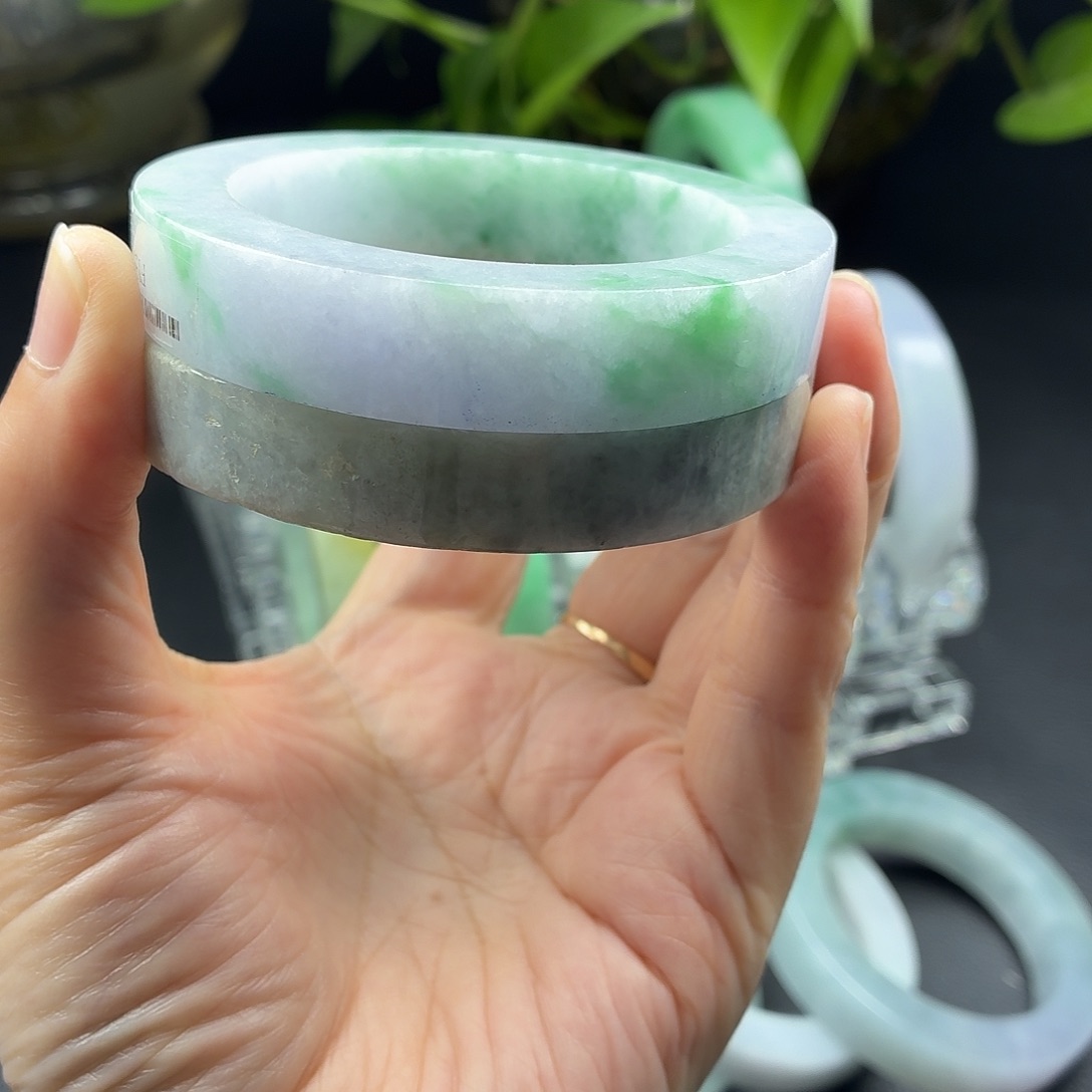 未镶嵌翡翠手镯定制翡翠