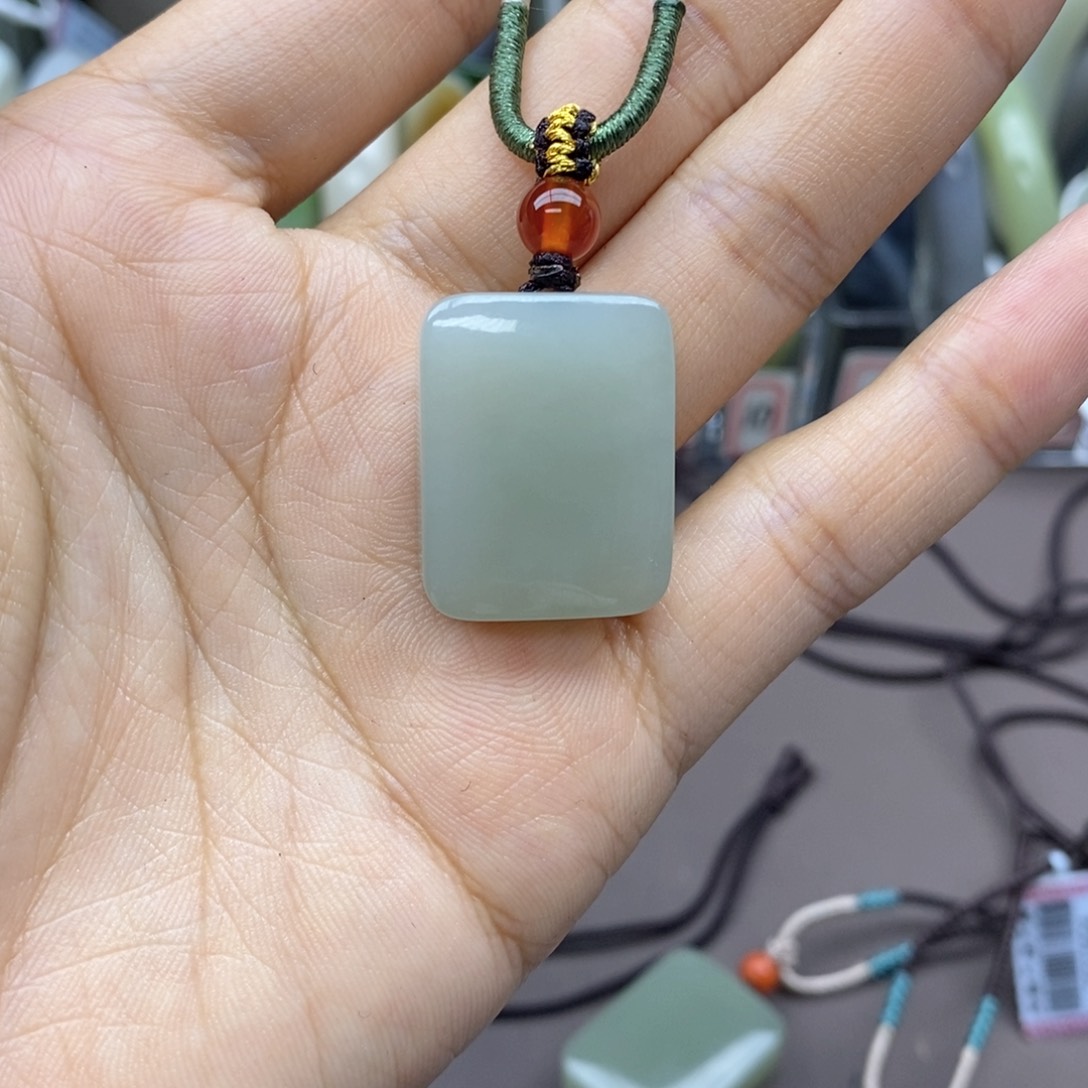 和田玉吊坠(不含链)未镶嵌满****星