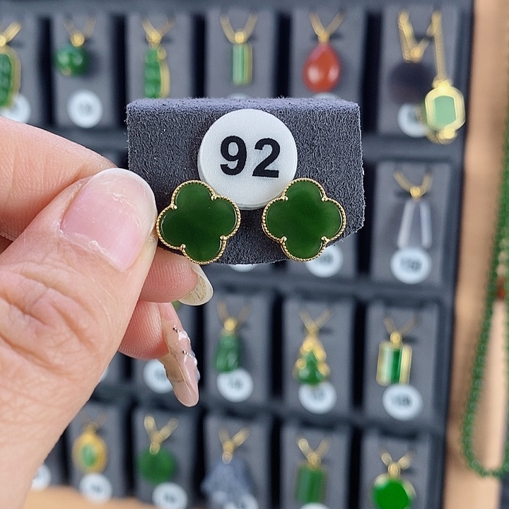 和田玉耳饰18K金镶嵌