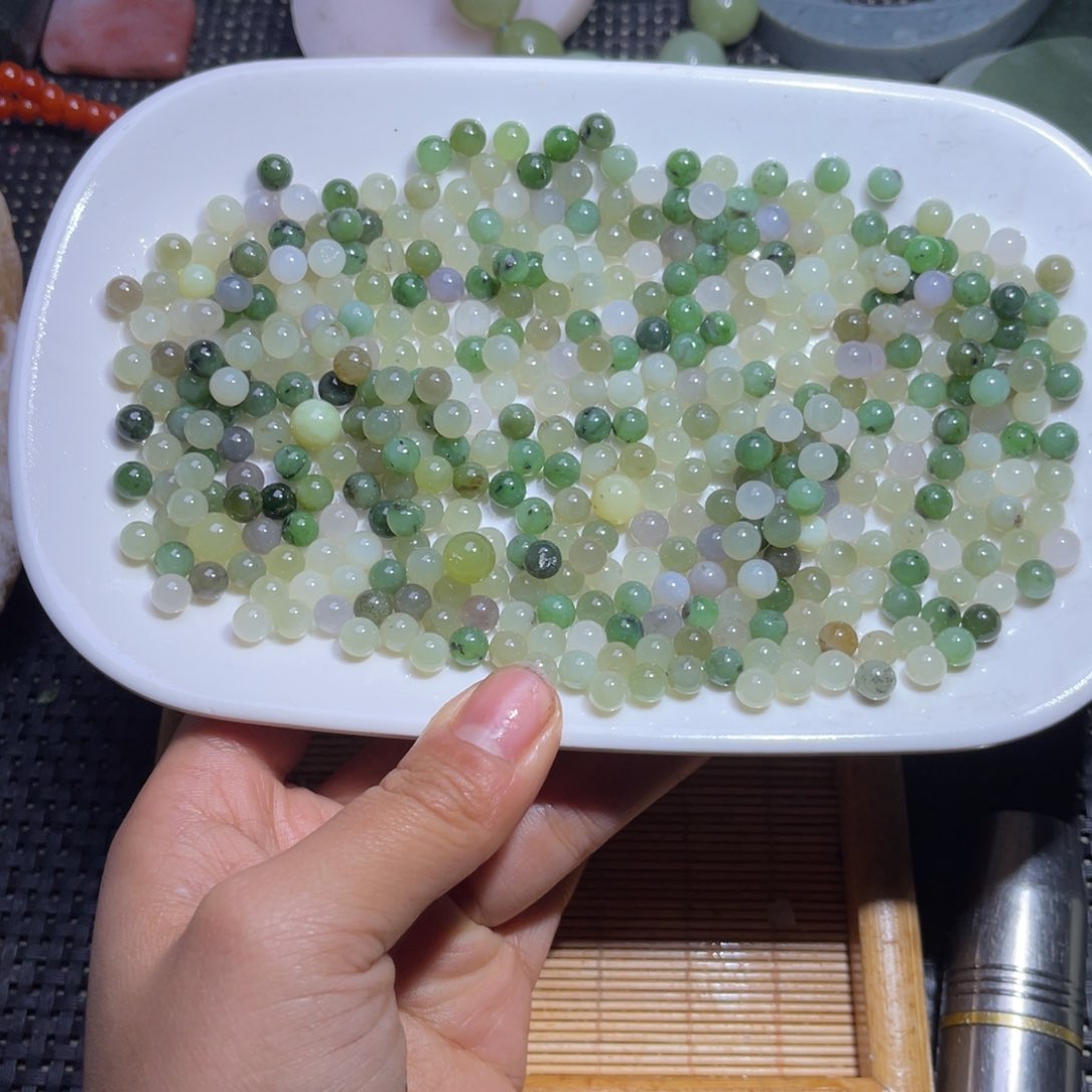 未镶嵌和田玉车挂