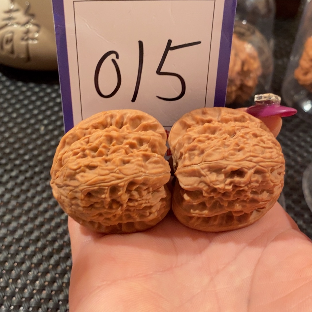 文玩核桃吊坠015三角白全品39尺