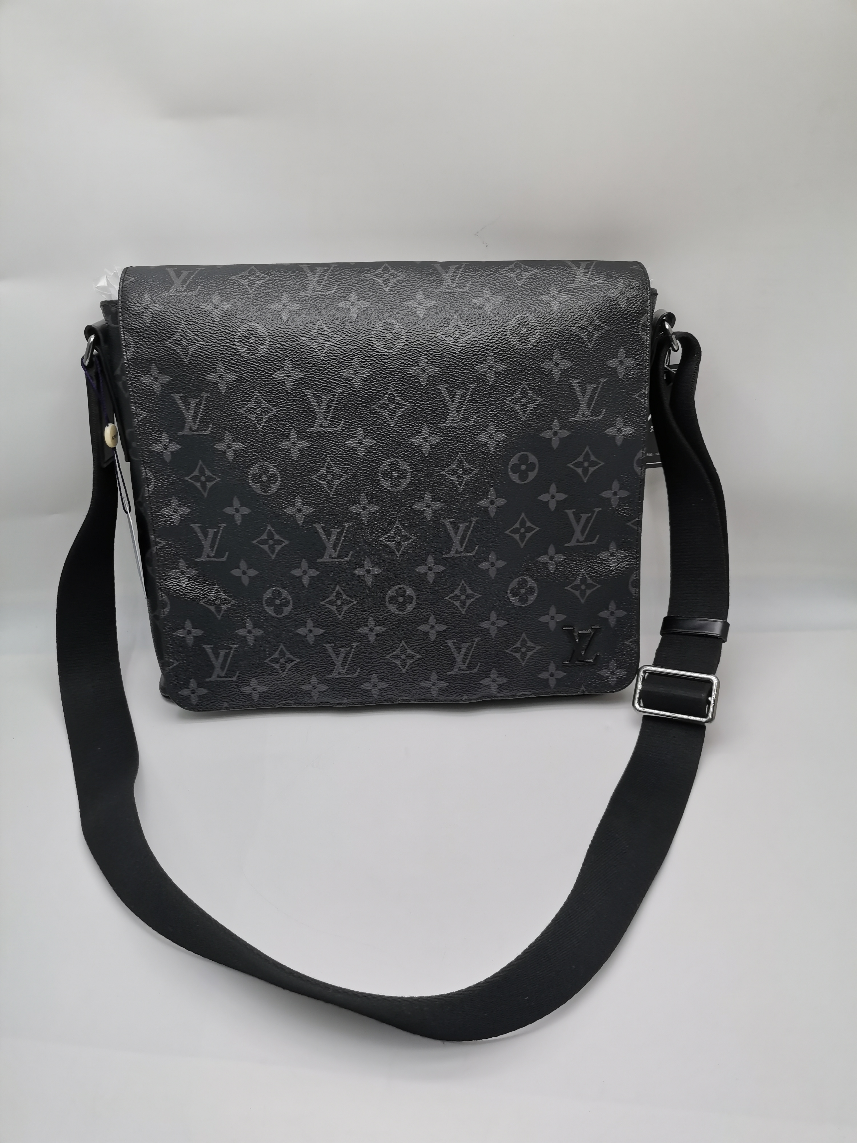 99新 LouisVuitton/路易威登 95新17524  LV黑老花翻盖中号邮差包
