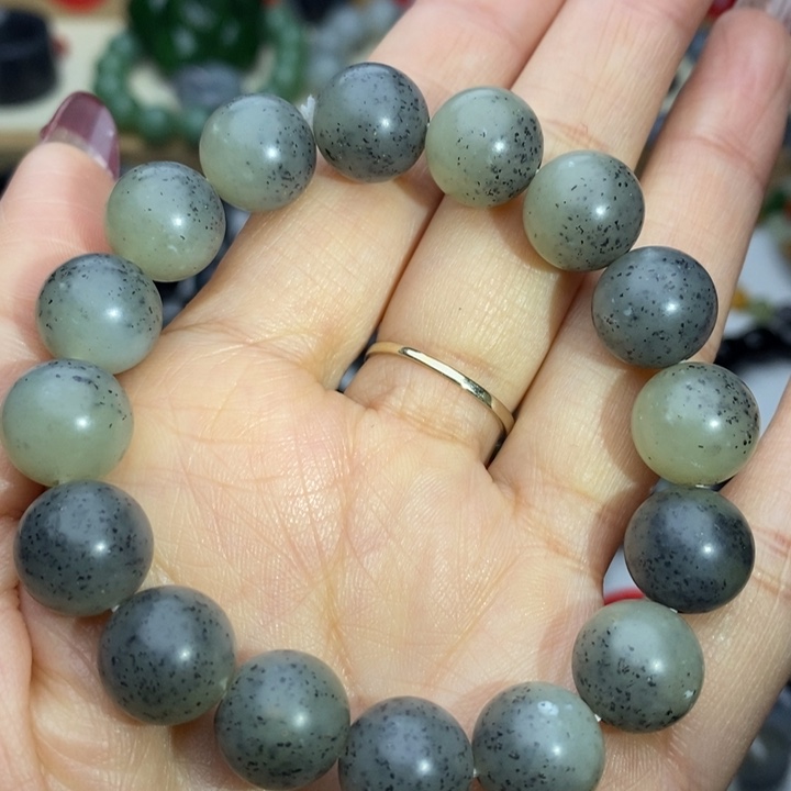 和田玉手串未镶嵌