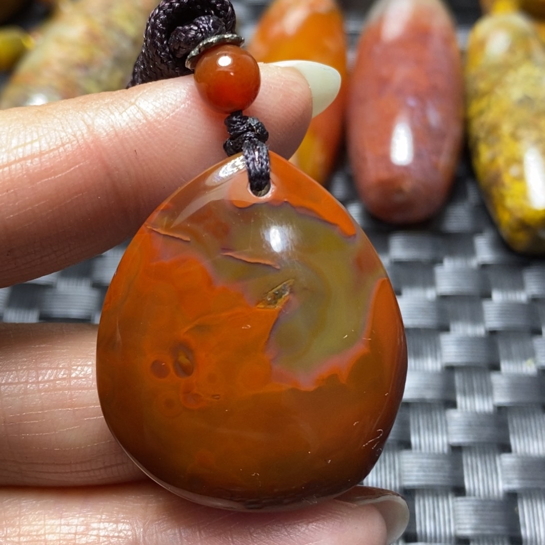 玛瑙/玉髓颈饰未镶嵌