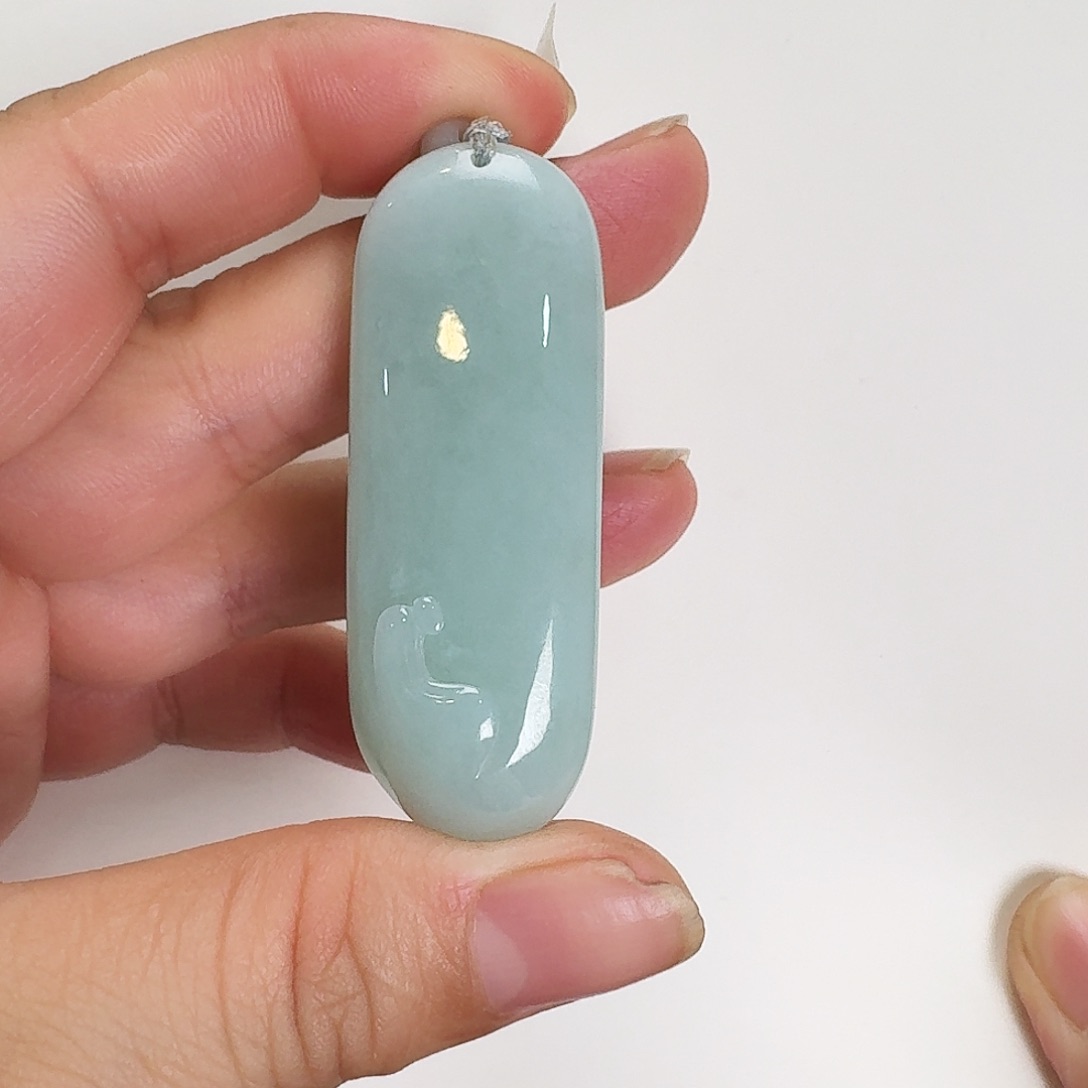 翡翠颈饰未镶嵌悟道