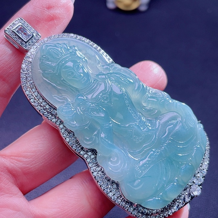 翡翠吊坠(不含链)未镶嵌