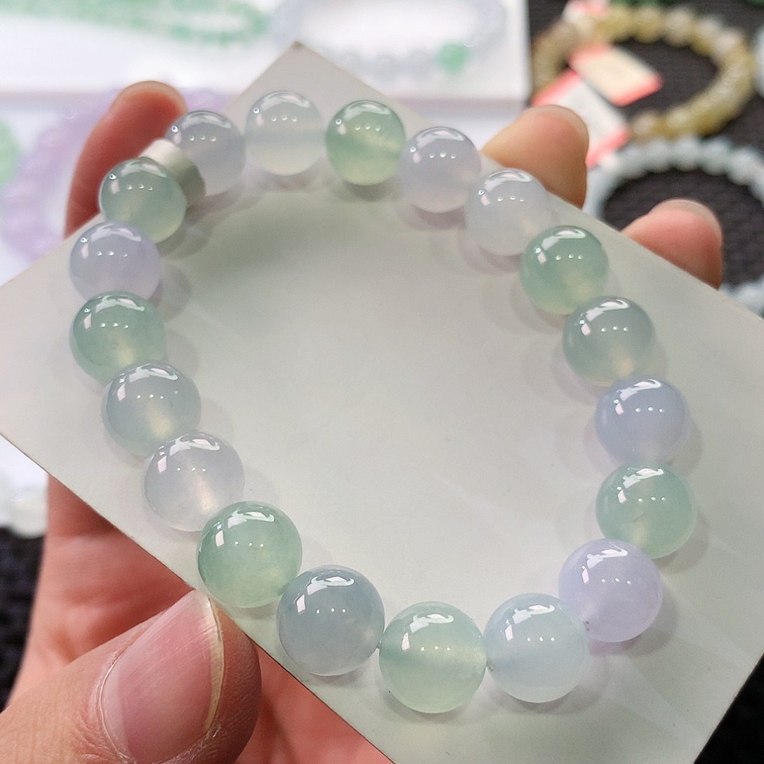 翡翠手链未镶嵌翡翠