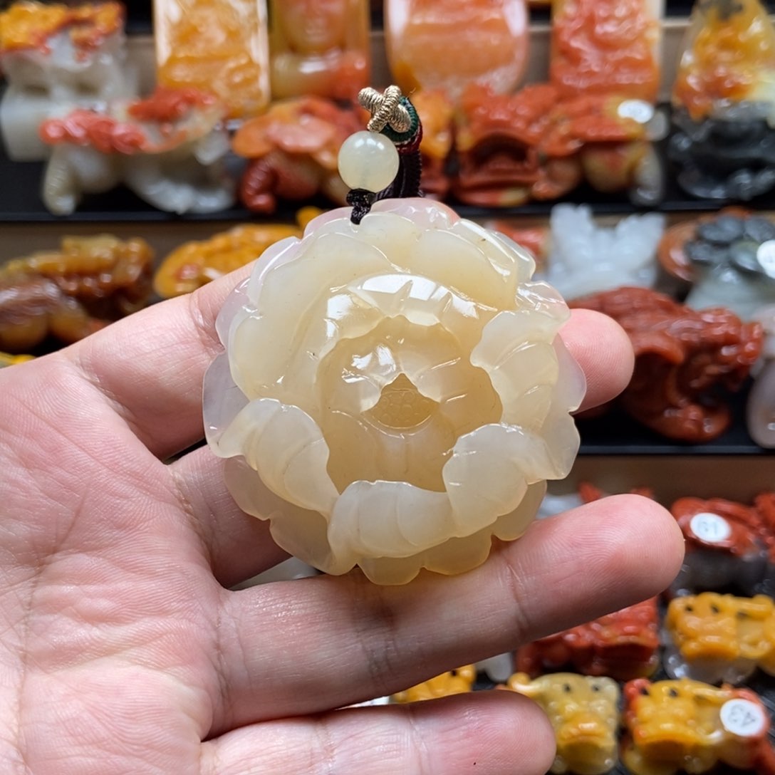 石英质玉（黄龙玉）挂件未镶嵌