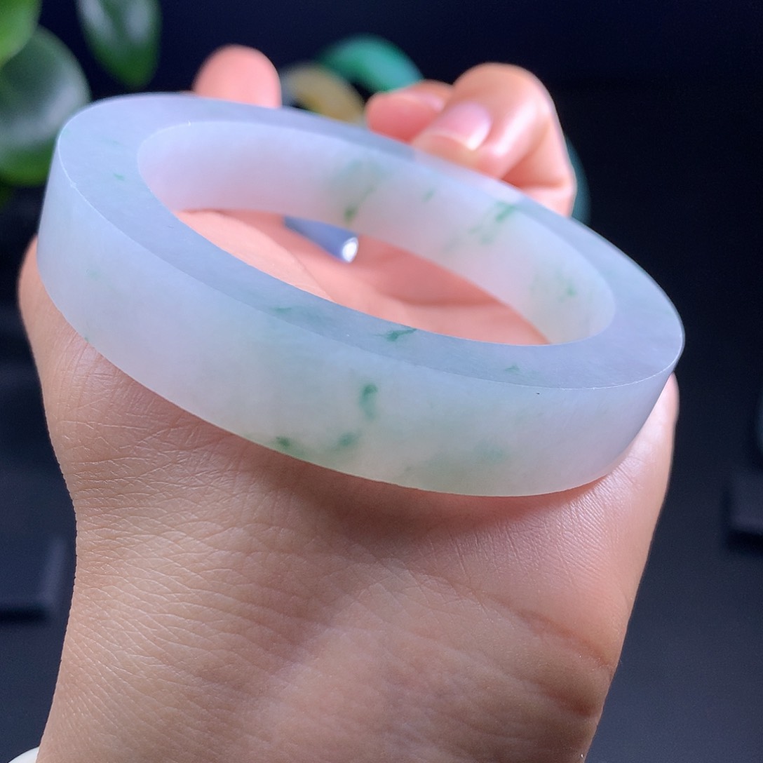 定制翡翠手镯未镶嵌