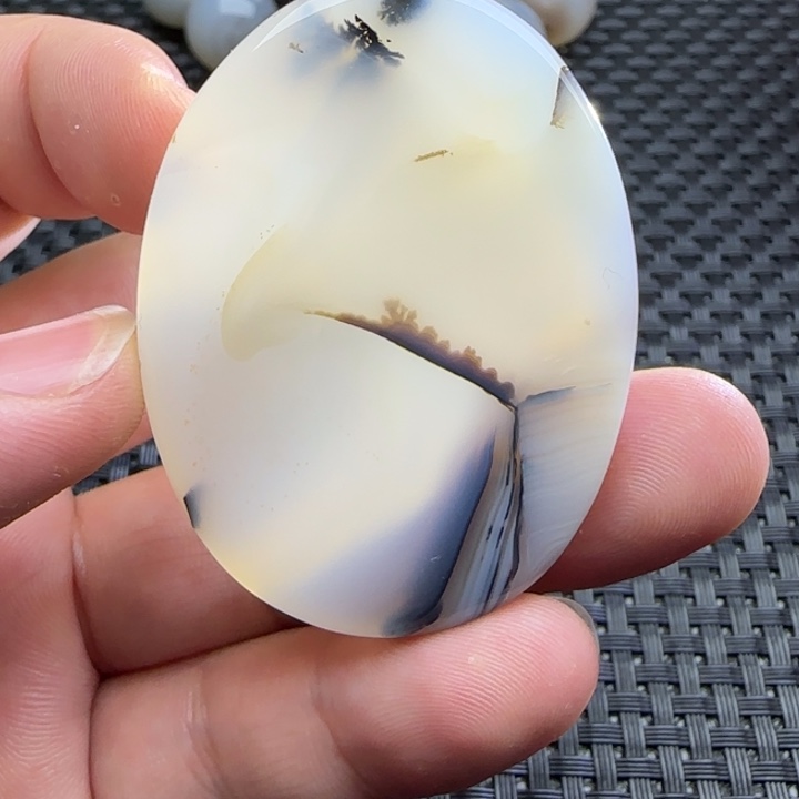 暮***年玛瑙/玉髓未镶嵌颈饰