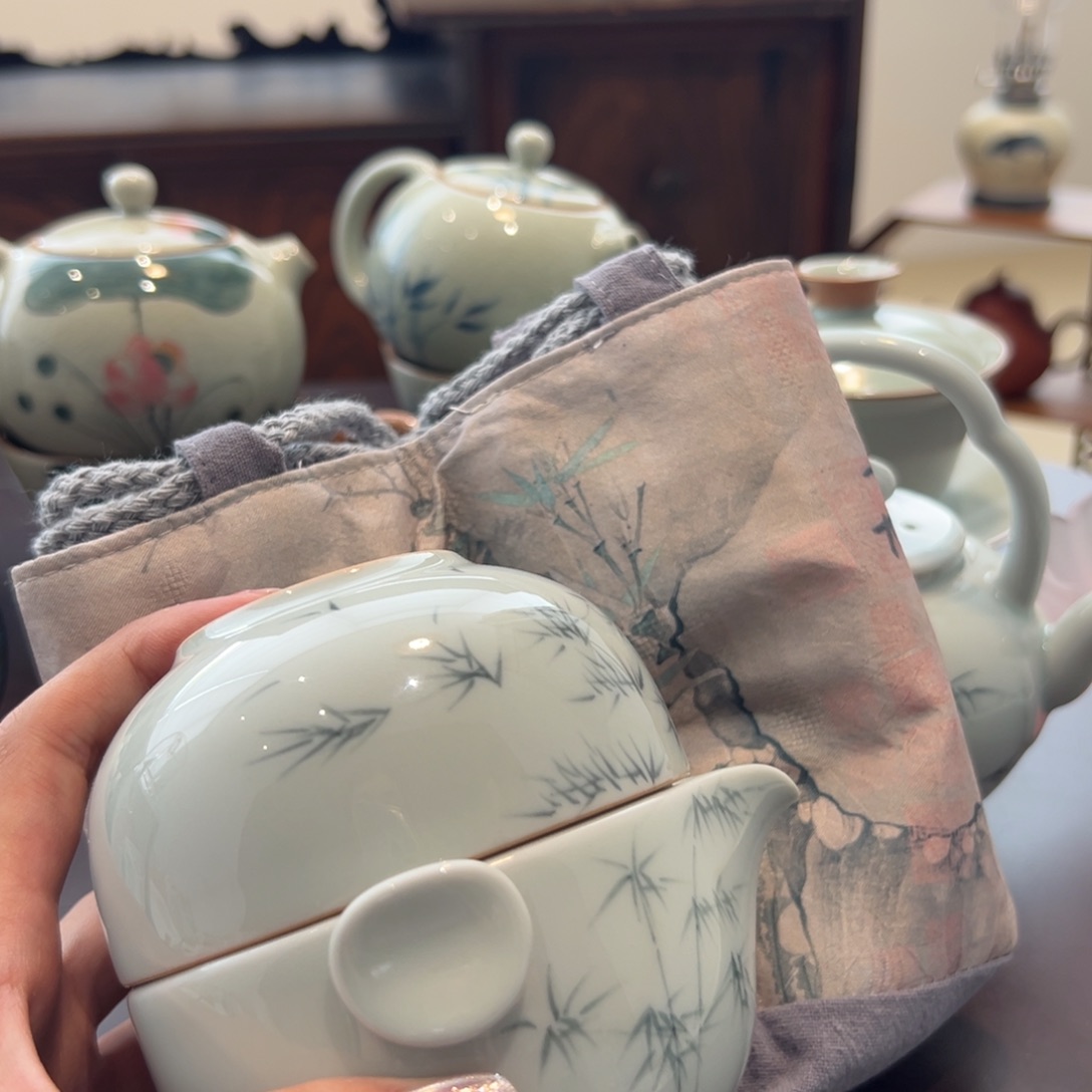 茶具等产品的生产和销售为一体的