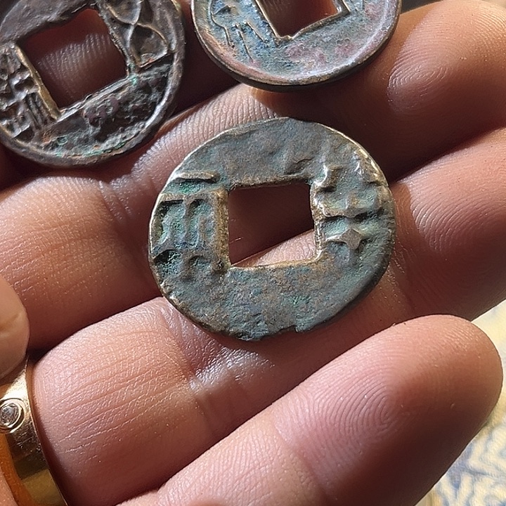 西汉三熊现代工艺