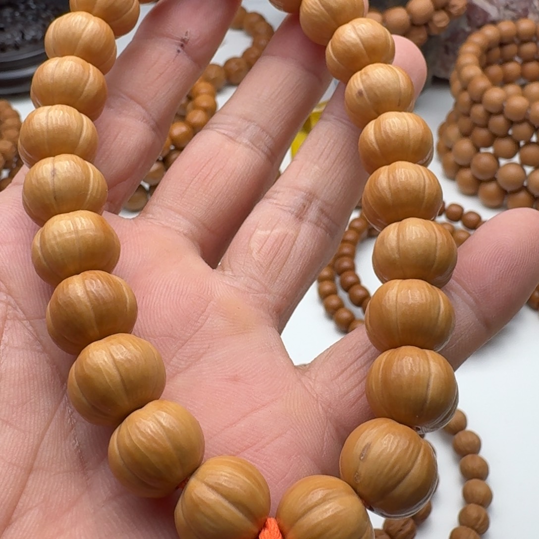 l***0猴头核桃手串南瓜酥手持福利