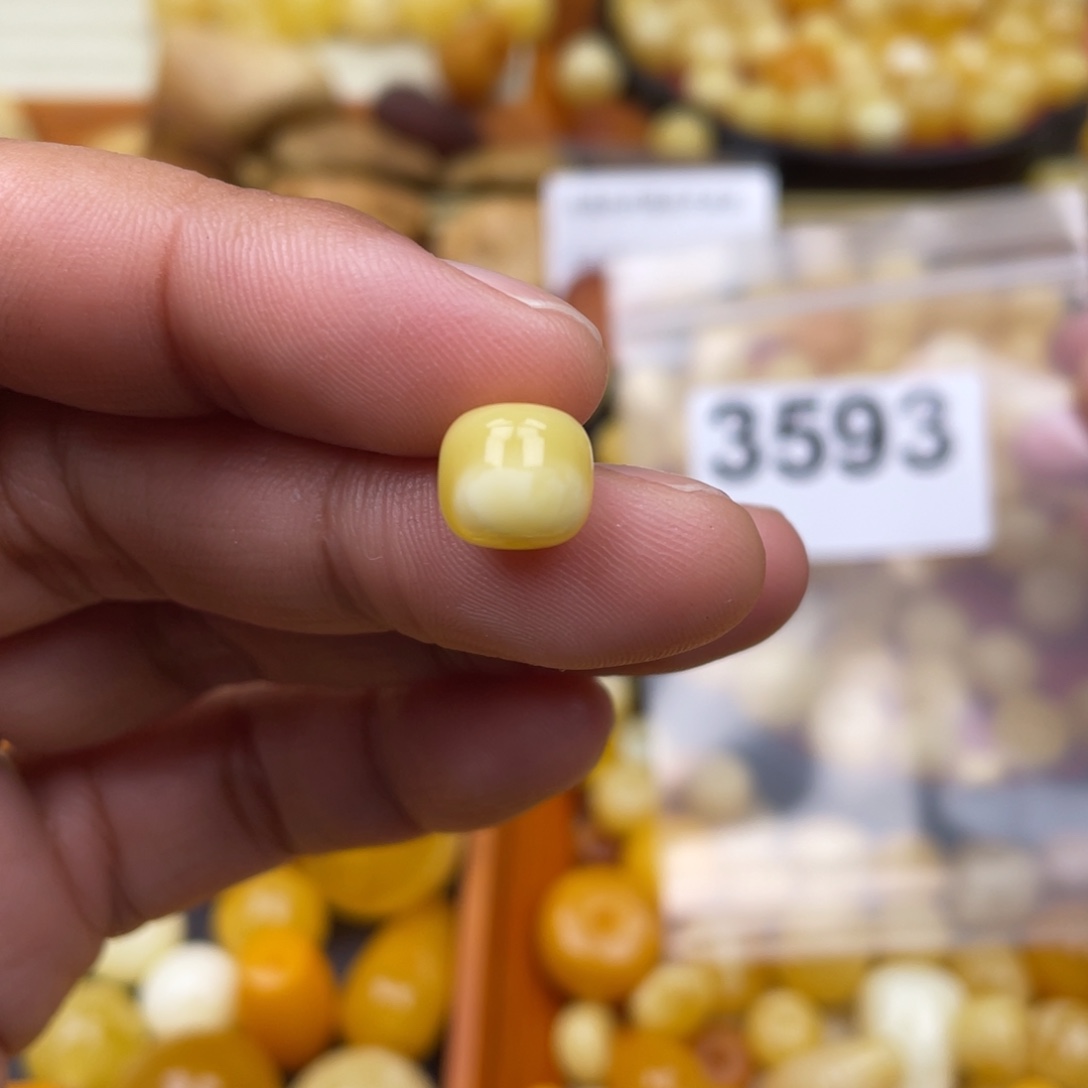 琥珀珠宝奇石未镶嵌9