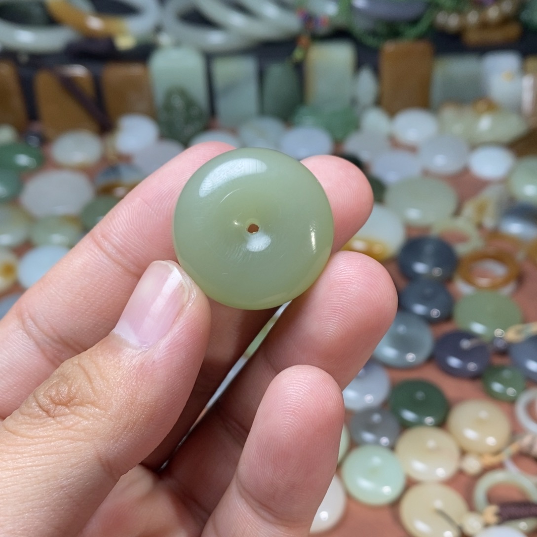 和田玉吊坠(不含链)未镶嵌