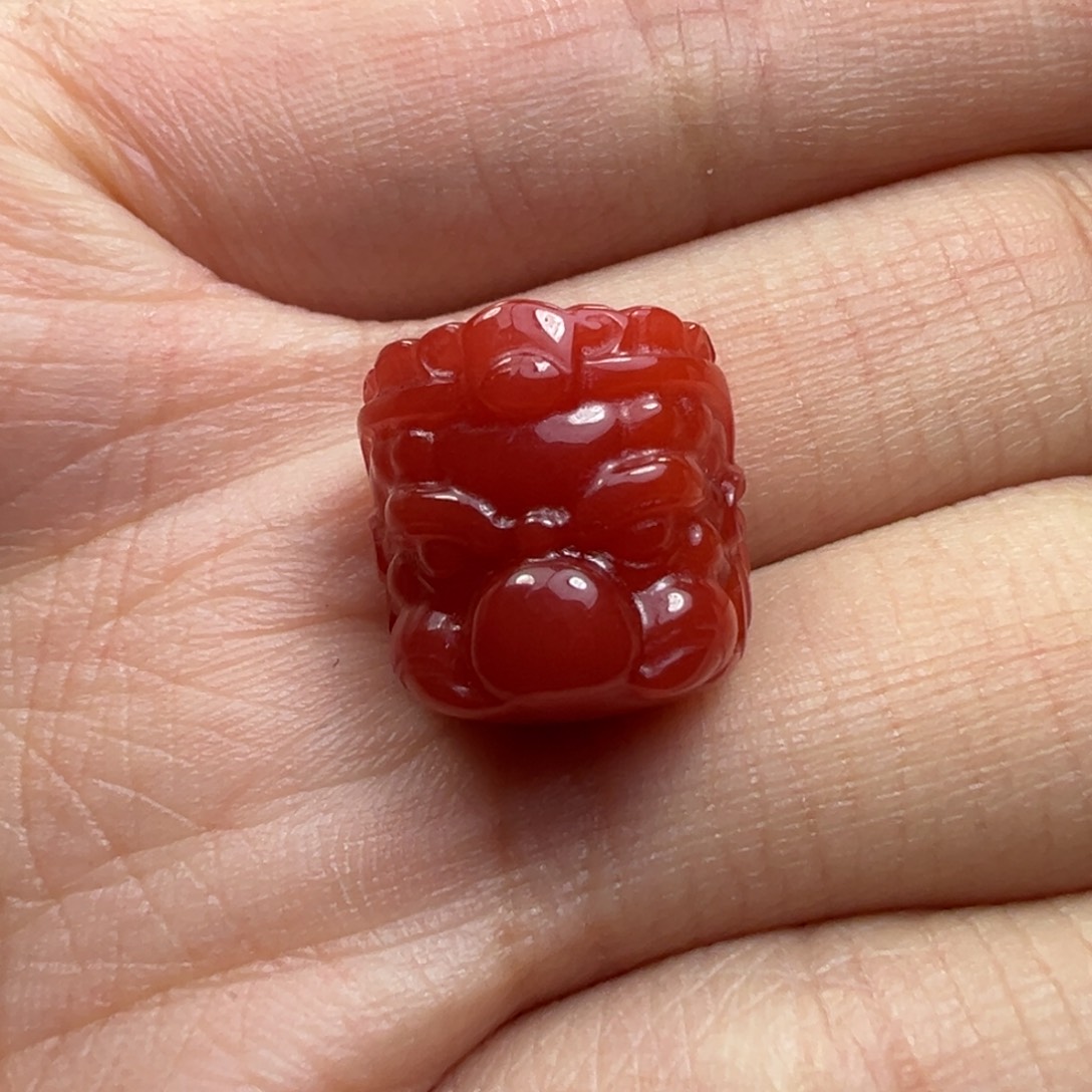 南红玛瑙未镶嵌背云