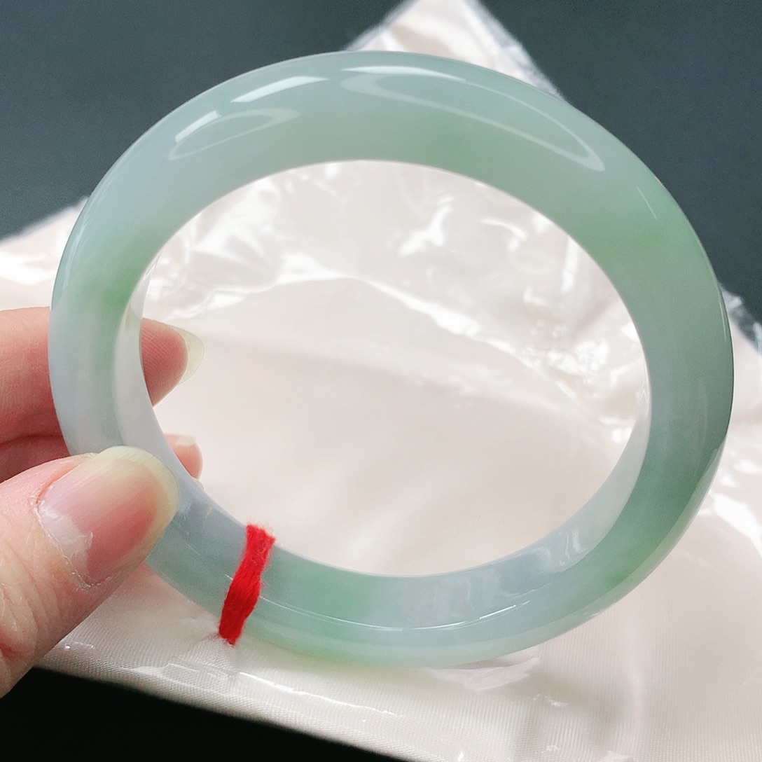 翡翠手镯未镶嵌缅甸天然A货翡翠