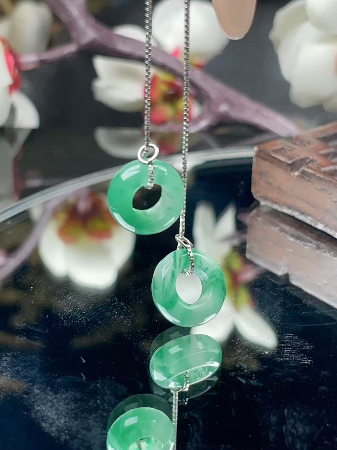 石英质玉非洲翠耳饰天然A货高冰飘花