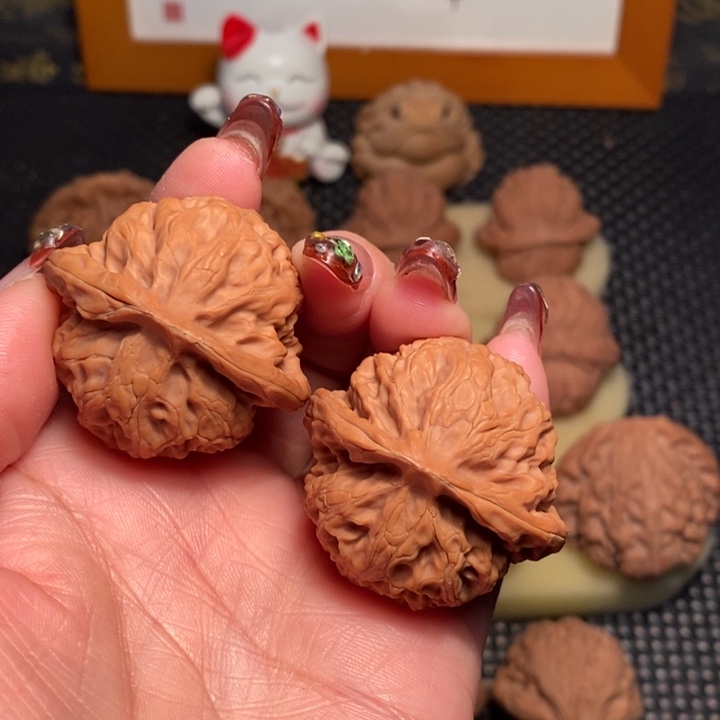 文玩核桃把件39桃心宫灯