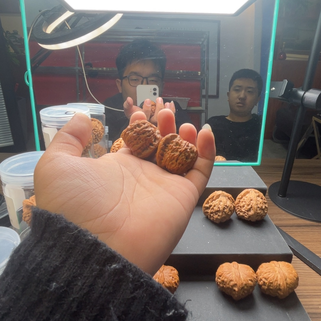 U***5吊坠文玩核桃白狮子38