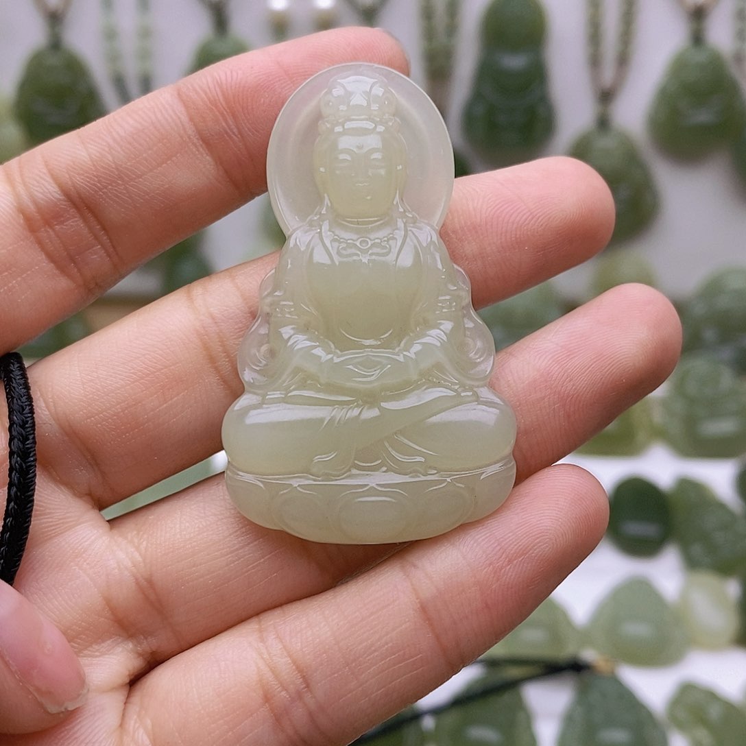 和田玉颈饰未镶嵌