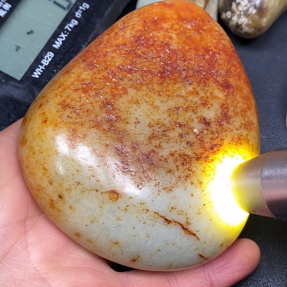 和田玉未镶嵌珠宝奇石