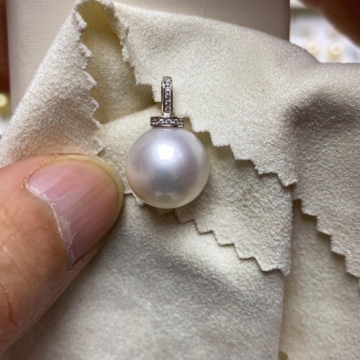 海水珍珠澳白珍珠吊坠18K金镶嵌