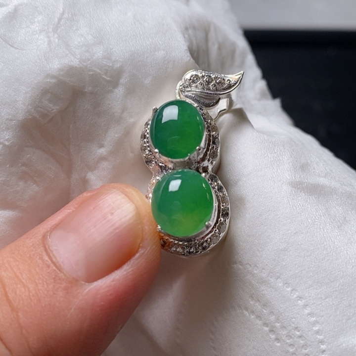 定制翡翠未镶嵌4号链接