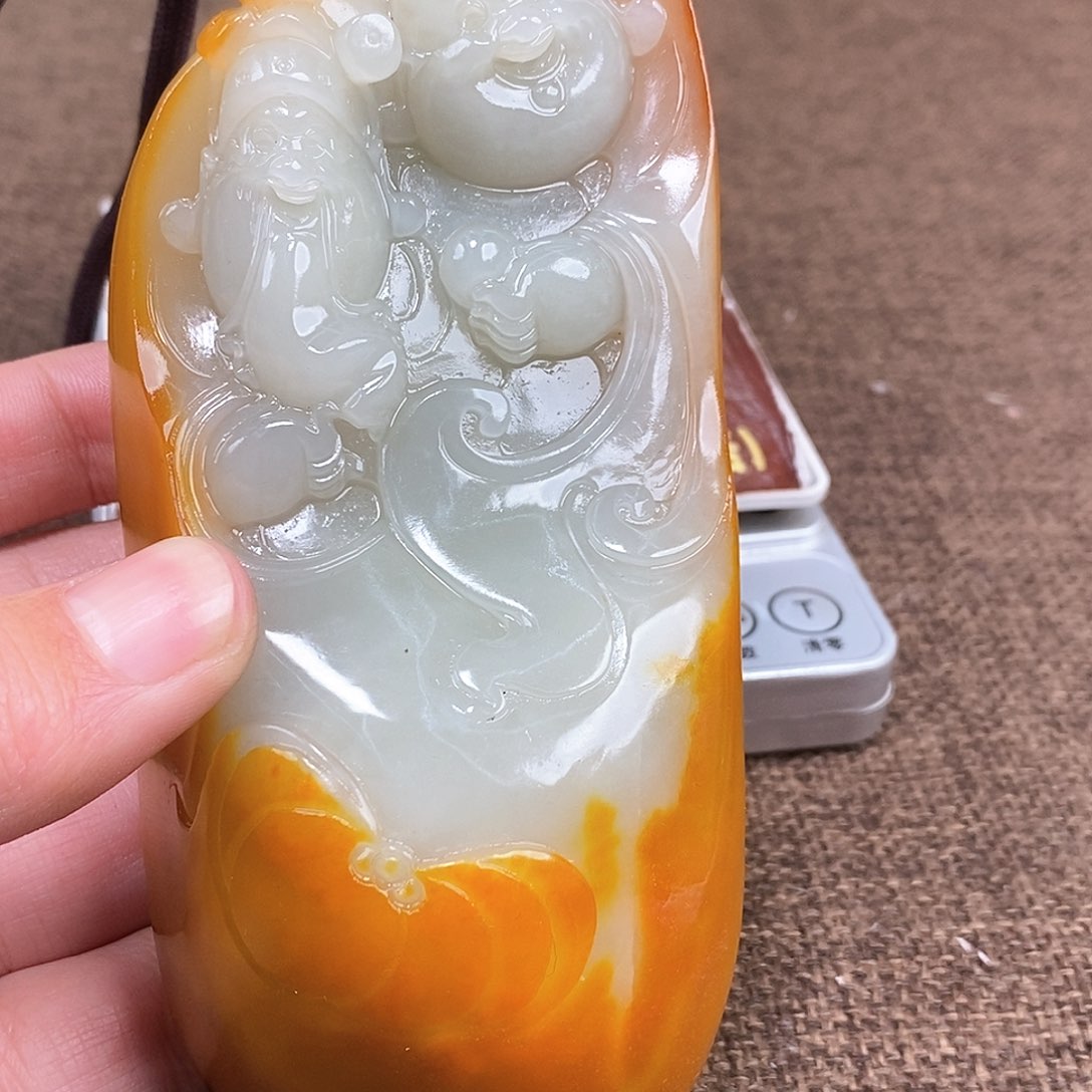 和田玉颈饰未镶嵌