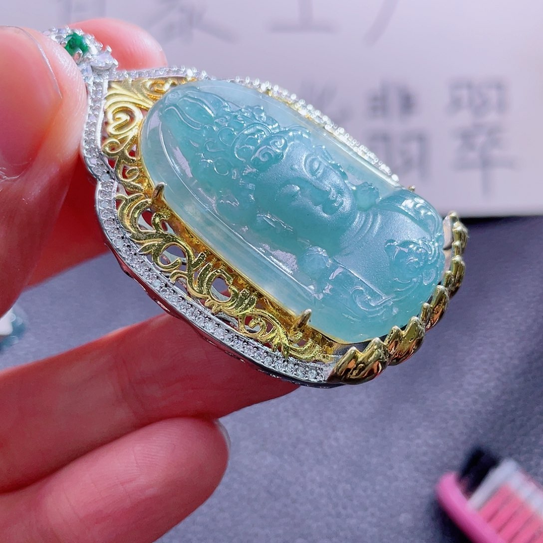 翡翠颈饰未镶嵌9999999999