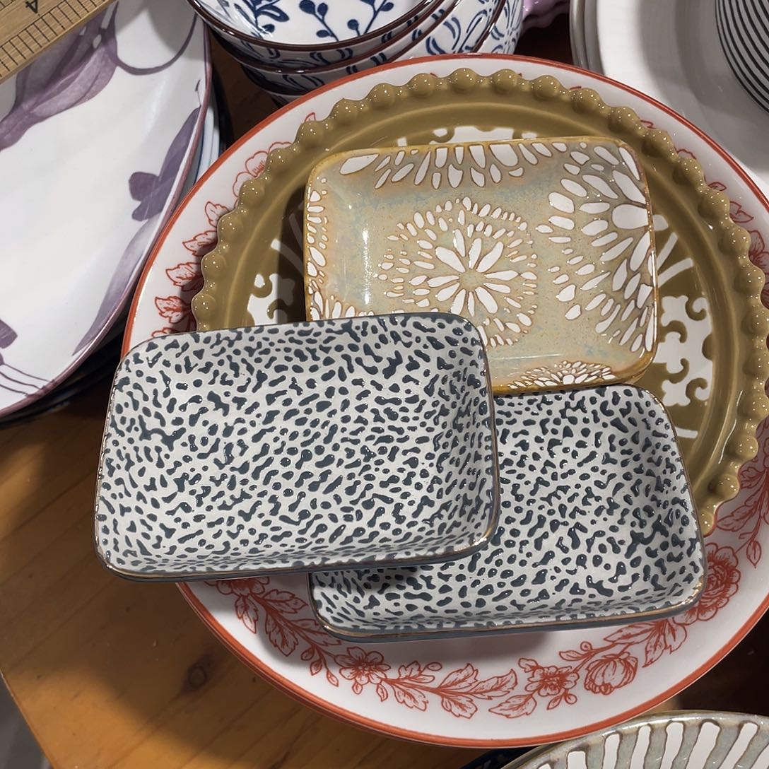 瓷   寸温佩家数量是4