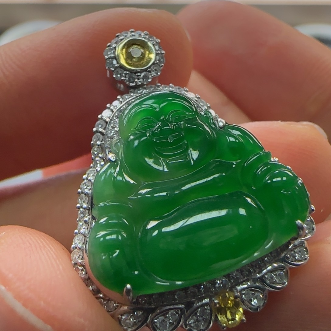 翡翠颈饰18K金镶嵌佛公