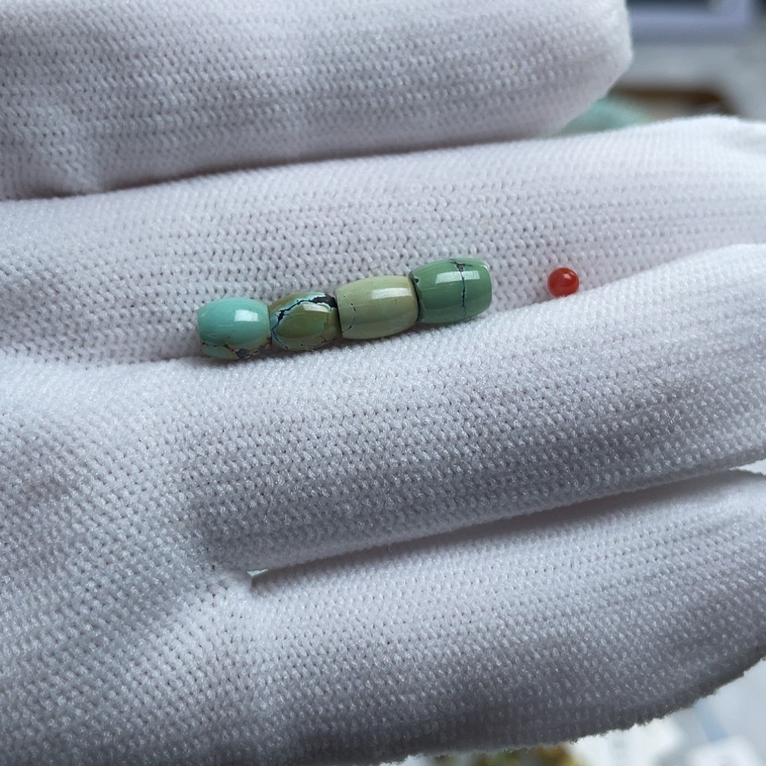 南红玛瑙未镶嵌珠宝奇石