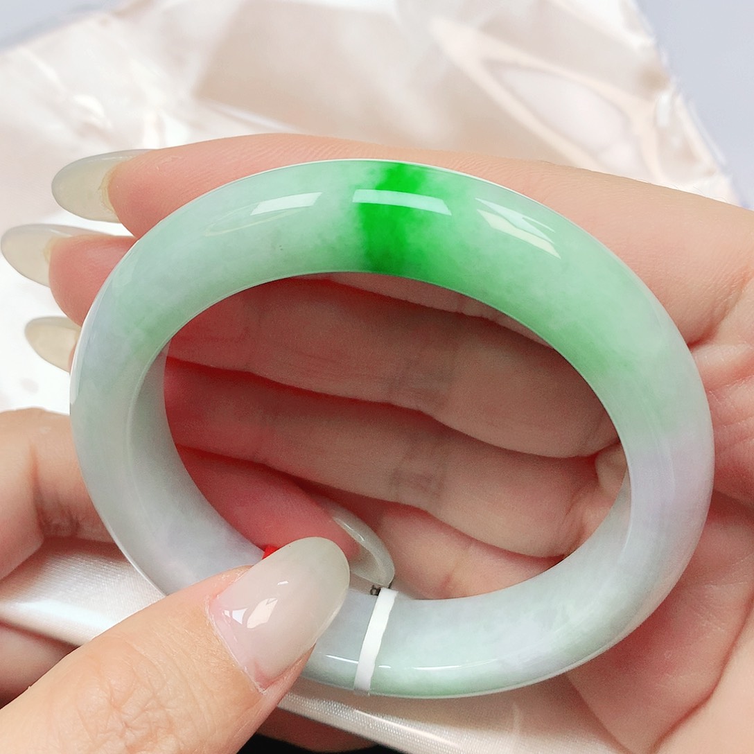 翡翠手镯未镶嵌抖音216