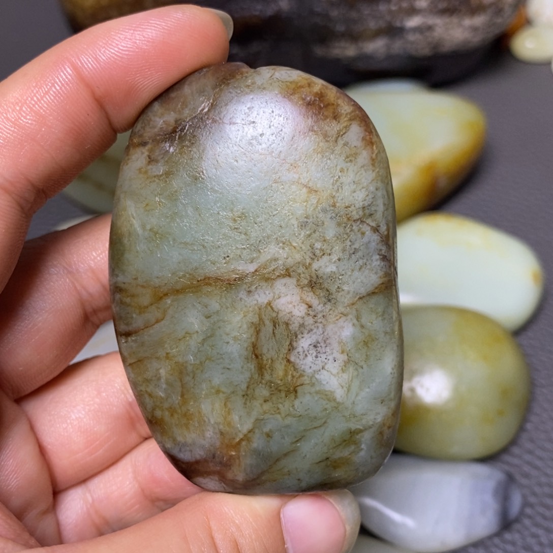 用***9和田玉未镶嵌挂件