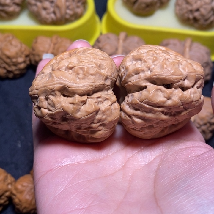 文玩核桃把件蛙蛙40四开