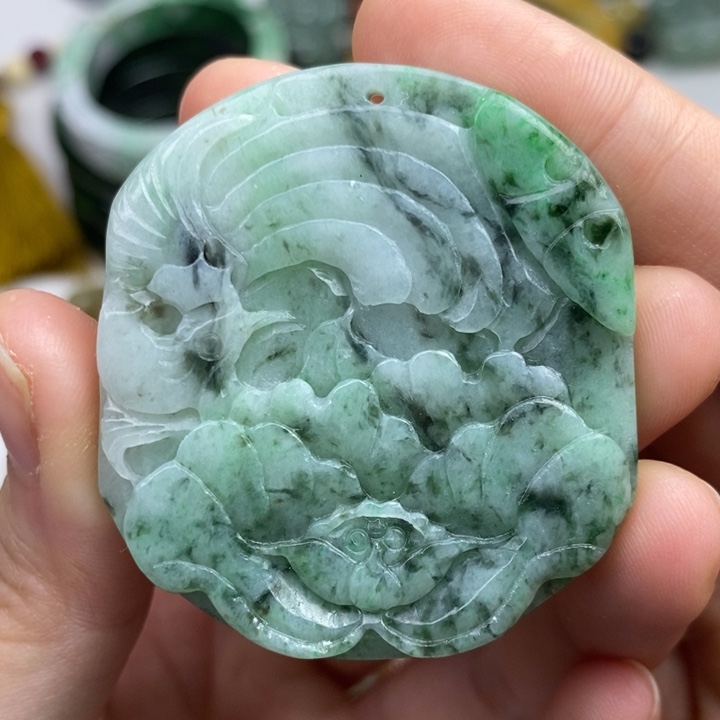 颈饰未镶嵌翡翠吊坠