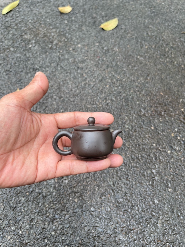 迷你小汉瓦！容量50毫升！黑金砂泥料，做工精细！出水爆爽紫砂壶茶壶