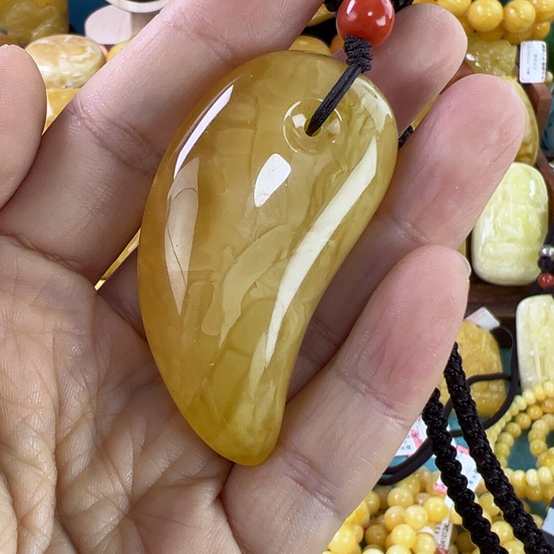 蜜蜡吊坠(赠链)未镶嵌