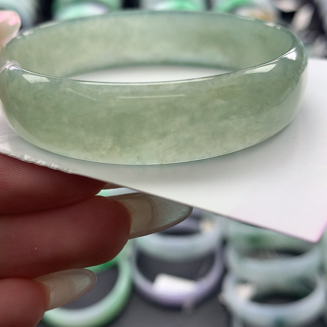 未镶嵌手镯翡翠公主