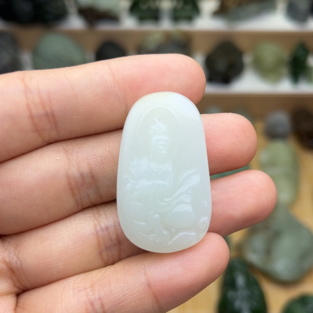 和田玉颈饰未镶嵌